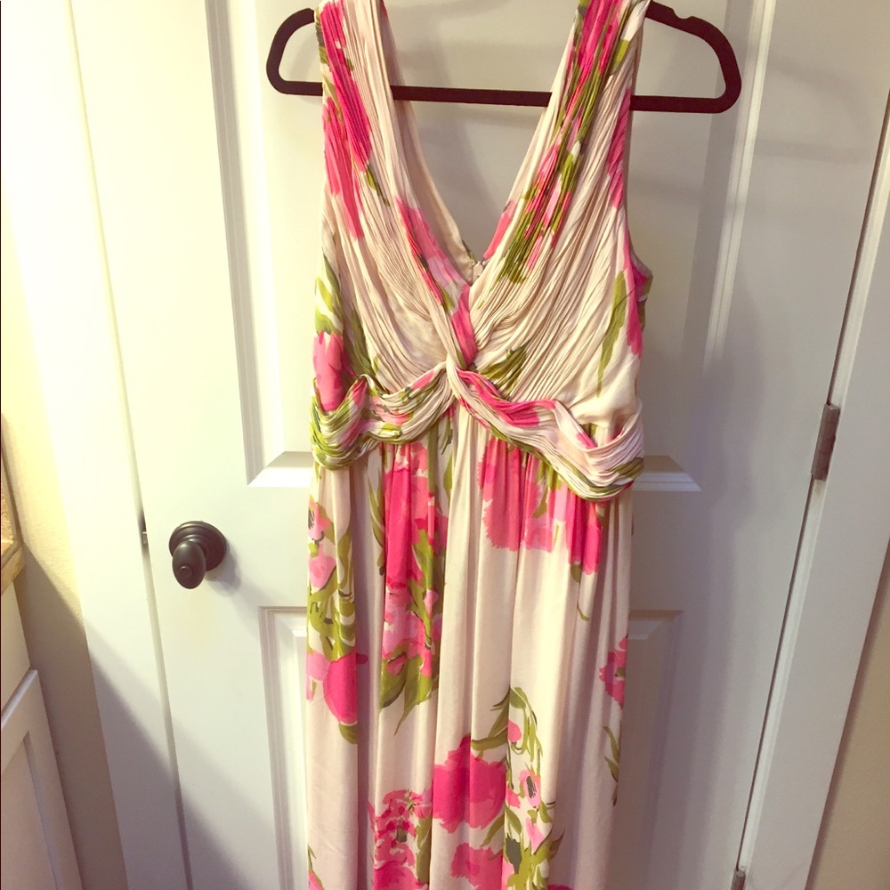 Gorgeous Boden silk floral maxi dress!